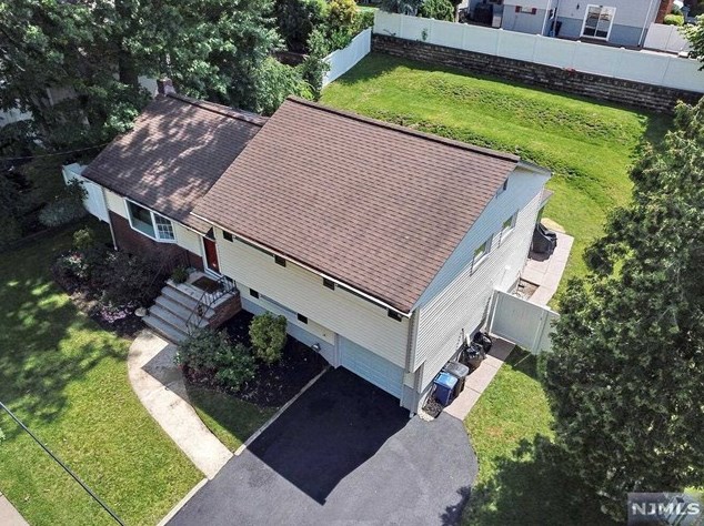 38 Pyle St, Oradell, NJ 07649