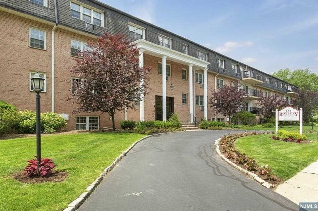 530 Fairview Ave #103, Westwood, NJ 07675