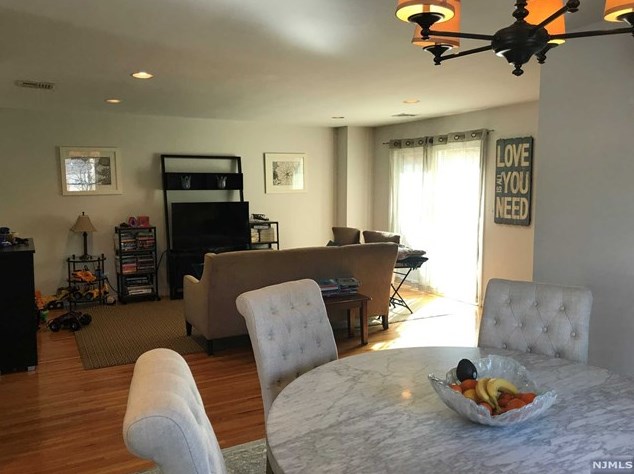 62 Prospect Ter, Tenafly NJ  07670-1806 exterior