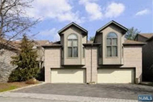 408 Dogwood Ct, Norwood, NJ 07648-2008