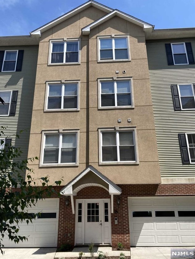 569 53rd St Apt 311, West New York, NJ 07093