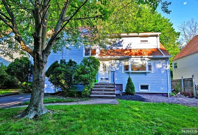 713 Salem St, Teaneck, NJ 07666