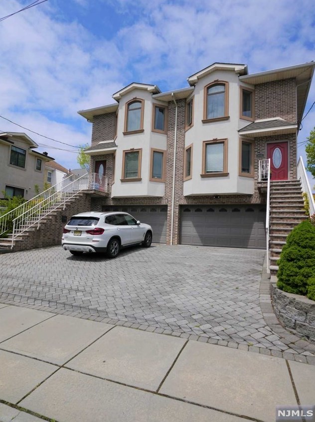 441 Wilfred Ter, Cliffside Park NJ  07010-1401 exterior