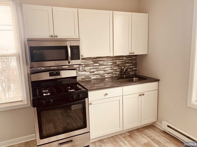 122 Clinton Pl #7, East Rutherford, NJ 07073