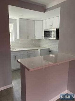 218 Cliff St, Cliffside Park, NJ 07010