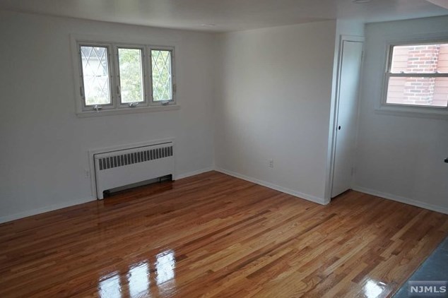 112 Front St, North Arlington, NJ 07031