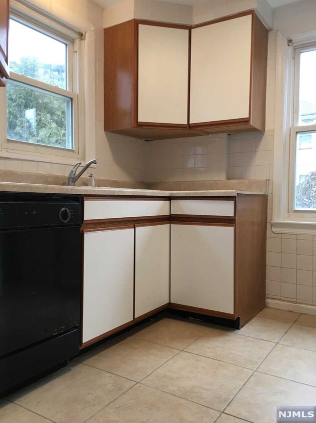 2036 Ellery Ave, West Fort Lee NJ  07024-2906 exterior