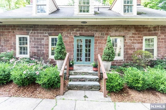 762 Prospect St, Ridgewood, NJ 07452