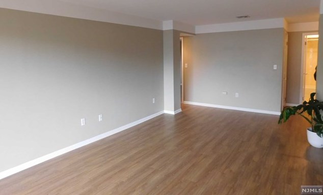 610 Anderson Ave #1c, Cliffside Park, NJ 07010