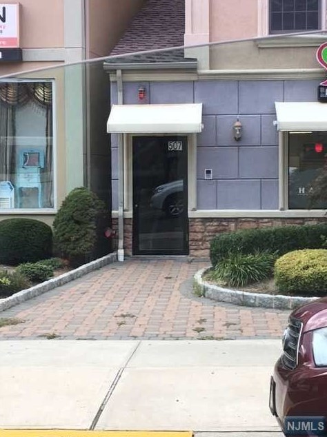 507 Broad Ave #a, Palisades Park, NJ 07650