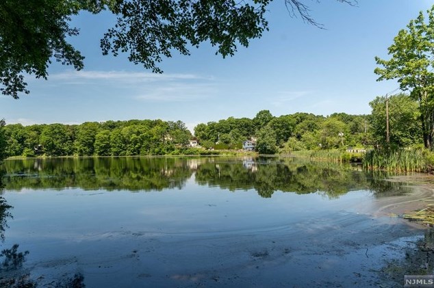 469 Warwick Turnpike, West Milford, NJ 07421