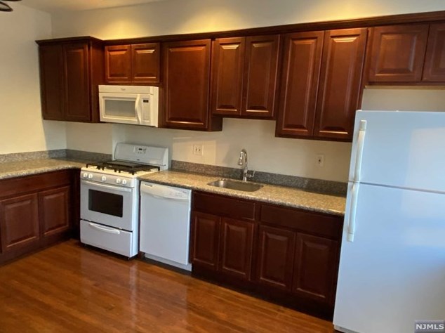 211 Day Ave #2, Cliffside Park, NJ 07010