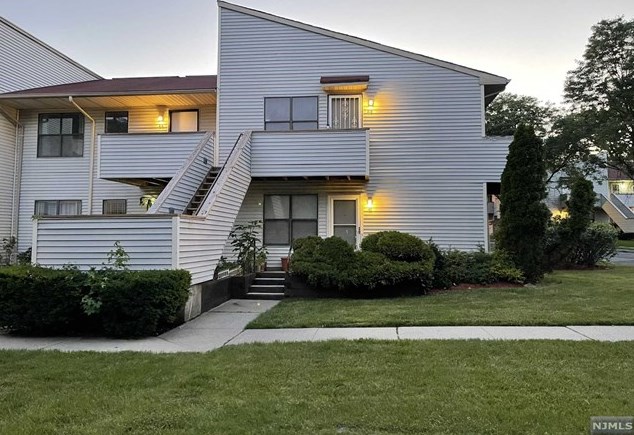 46 Coriander Way #bldg B, Englewood, NJ 07631