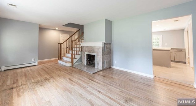 63 Magnolia Ave, Montvale, NJ 07645