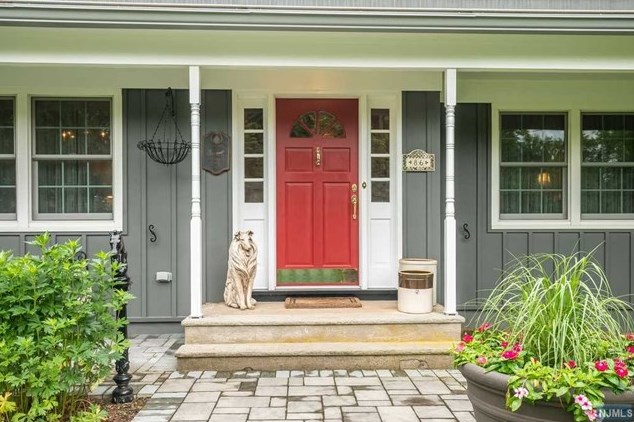86 Algonquin Trail, Oakland, NJ 07436