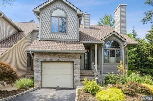 104 Aspen Ct, Norwood, NJ 07648