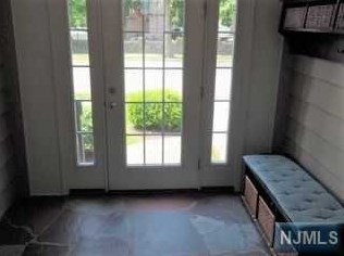 503 Greenmount Ave, Ridgefield, NJ 07657