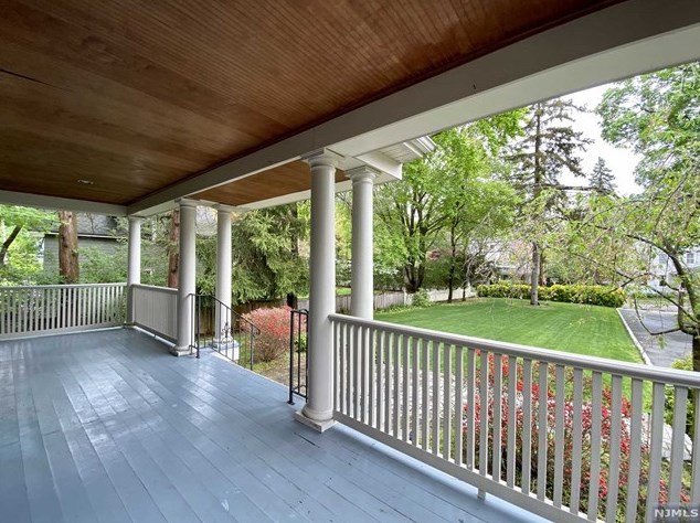 38 Walthery Ave, Ridgewood, NJ 07450