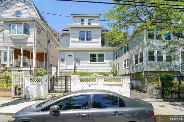 49-51 North Munn Ave, Newark, NJ 07106