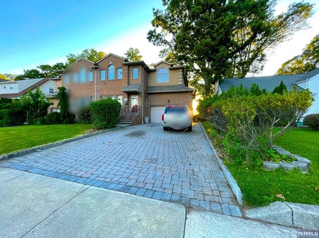 2167 Jones Rd, West Fort Lee, NJ 07024-3202
