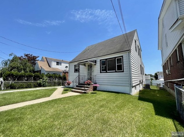 90 Rutherford Pl #2, North Arlington, NJ 07031