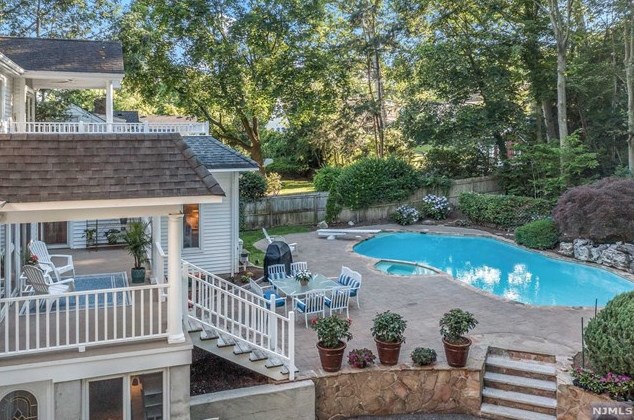 286 Lincoln Ave, Ridgewood, NJ 07450
