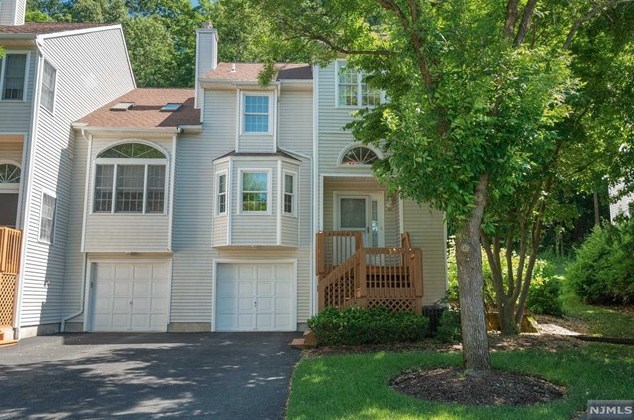 32 Noelle Ct, Lincoln Park, NJ 07035