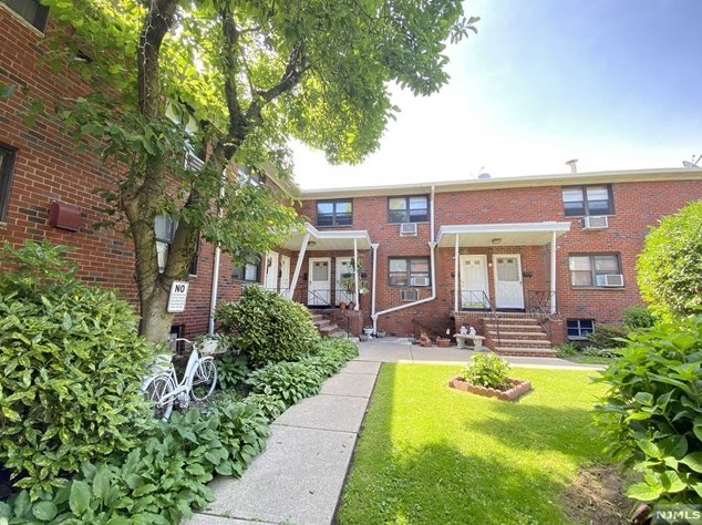 132 Myrtle Ave #12, West Fort Lee, NJ 07024