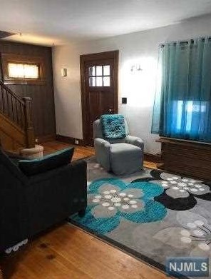 67 Bellevue Ave, Elmwood Park NJ  07407-3003 exterior