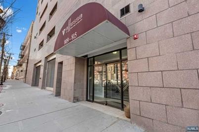 809 22nd Street #1102 - Photo 1