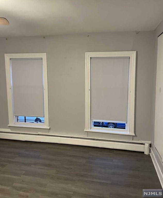 69 Marshall St, Paterson NJ  07501-2819 exterior