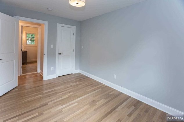 261 Vitmar Pl, Park Ridge NJ  07656-2406 exterior