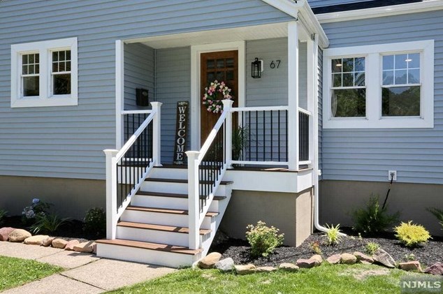 67 6th Ave, Westwood NJ  07675-2012 exterior