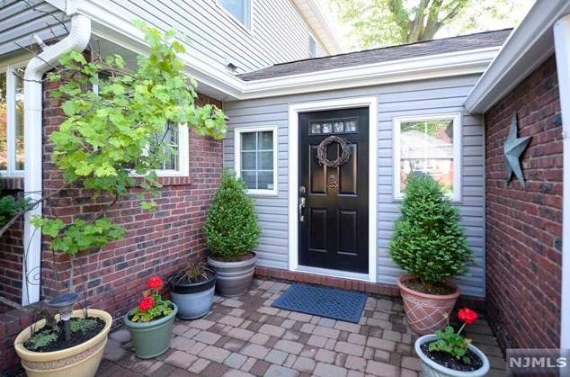 77 Ackerman Ave, Emerson, NJ 07630-1759