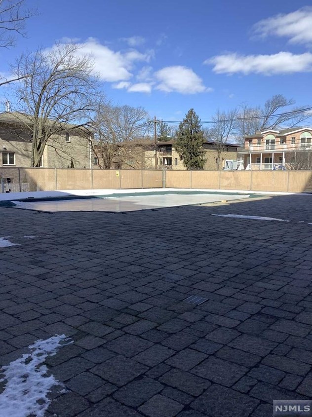 2185 Lemoine Ave, West Fort Lee NJ  07024-6010 exterior