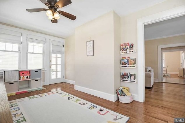 33 Garfield Pl, Rutherford NJ  07070-2455 exterior