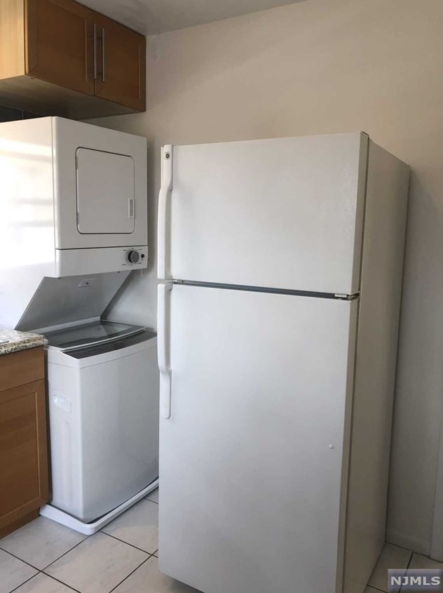 1205 Anderson Ave #4, West Fort Lee, NJ 07024
