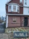 44 Stuyvesant Ave, Newark NJ 07106-2502 exterior