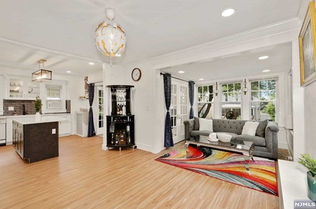 105 Daniel Ave, Rutherford NJ 07070-2718 exterior