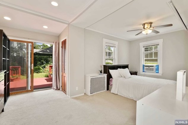 105 Daniel Ave, Rutherford NJ 07070-2718 exterior