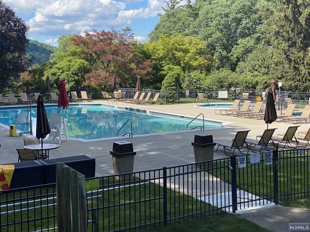 3104 Rio Vista Dr #3104, Mahwah, NJ 07430