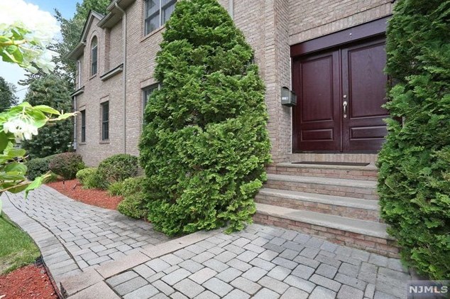 38 Carter St, Norwood, NJ 07648