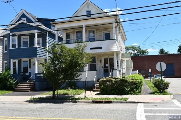 98 Palisade Ave, Outwater, NJ 07026