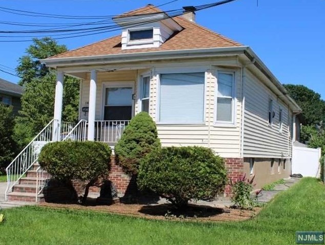 14 Concord St, Moonachie, NJ 07074