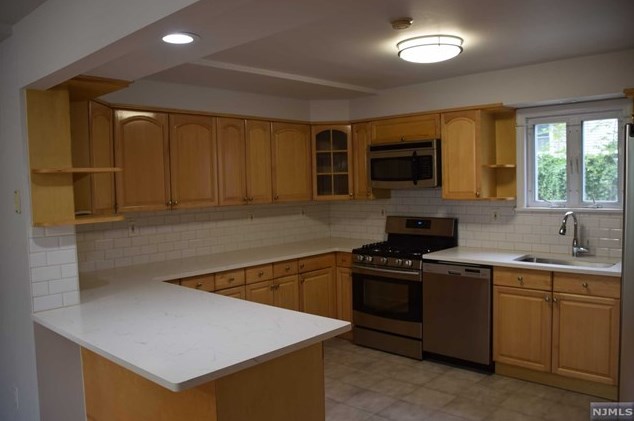 132 Madison Ave, Cresskill, NJ 07626
