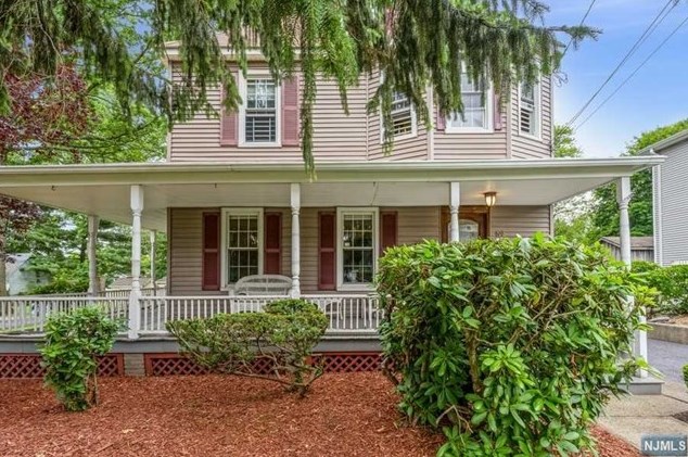 69 Central Ave, Hillsdale, NJ 07642-2113