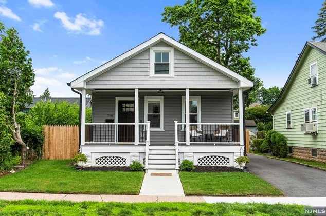 708 Tiffany Ave, Westwood, NJ 07675
