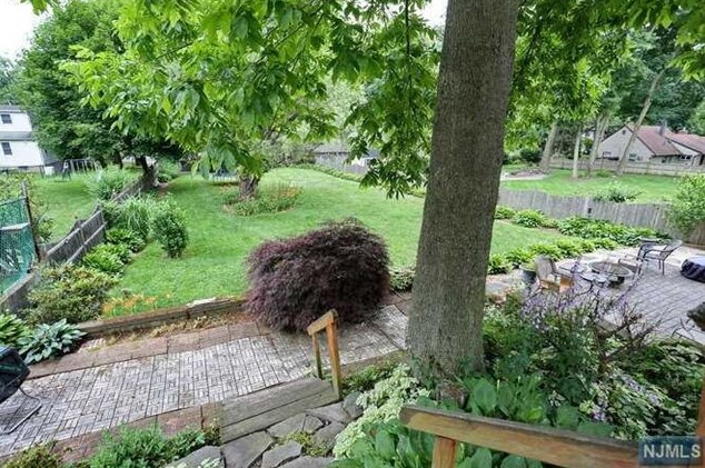 111 Berkeley Ave, Westwood NJ  07675-1804 exterior