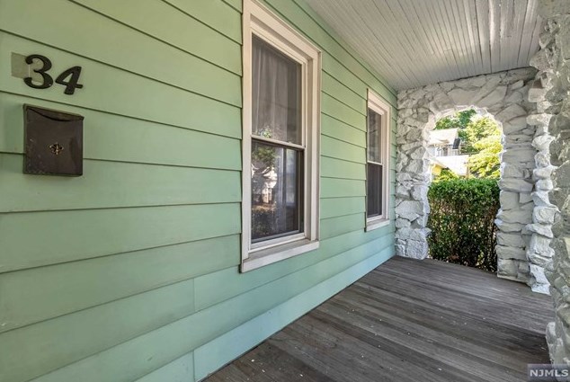 34 George St, Tenafly, NJ 07670