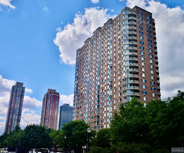 20 2nd St #1111, Jersey City, NJ 07302
